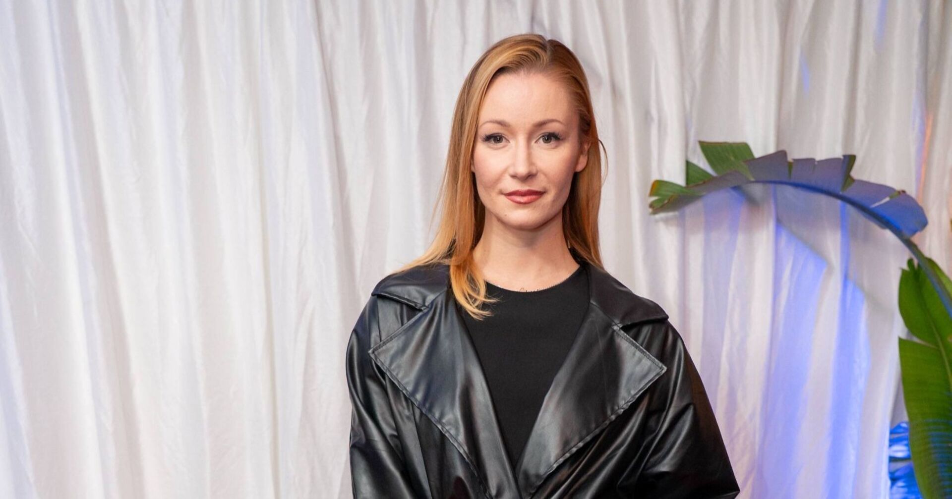 &quot;ESC&quot;-Kaleen mit schwarzer Jacke