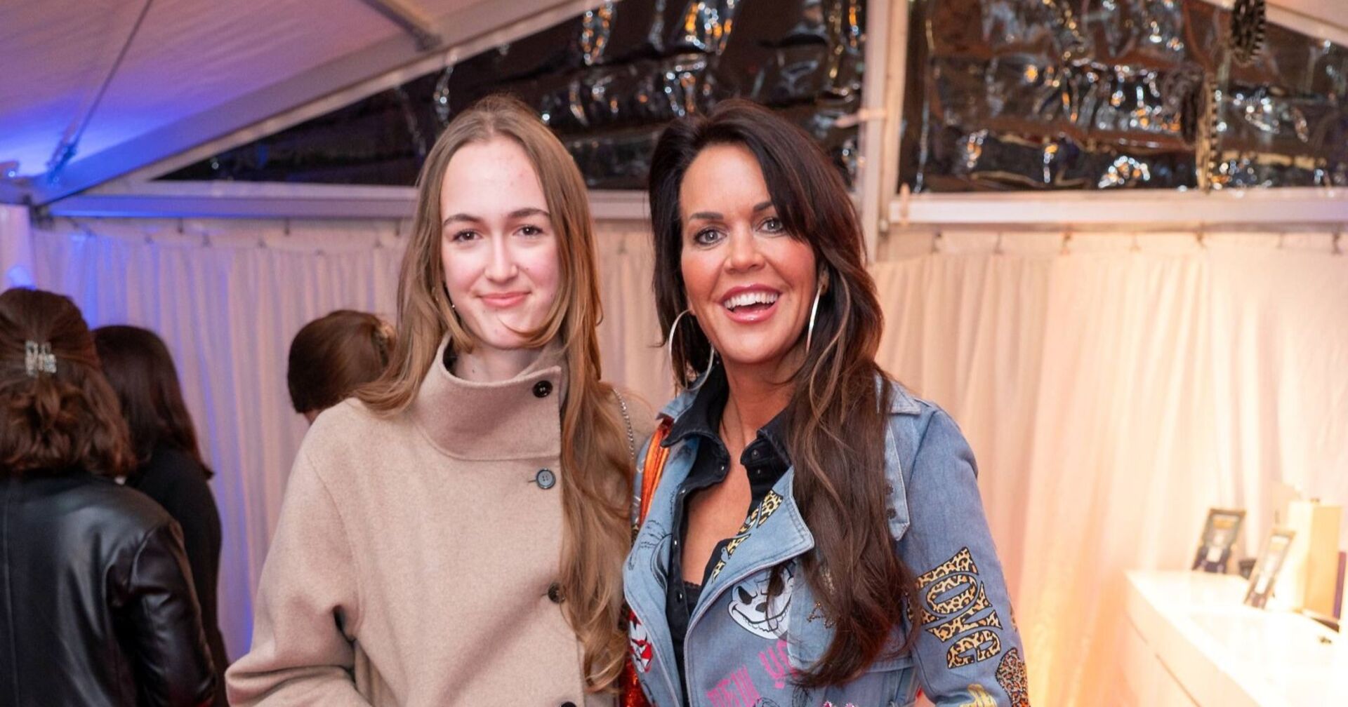 Martina Reuter und Tochter Rosalie auf einem Event