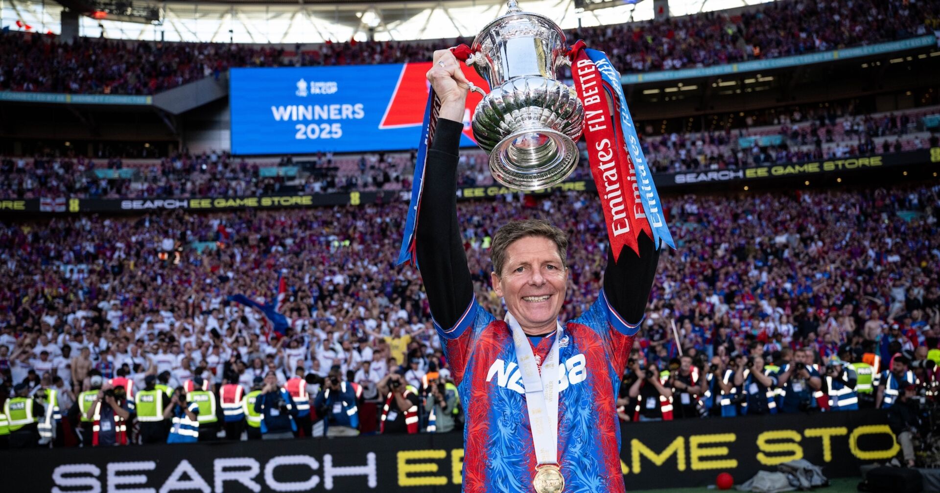 Trainer Oliver Glasner feierte in kurzer Zeit mit Crystal Palace zwei Titel in Wembley.