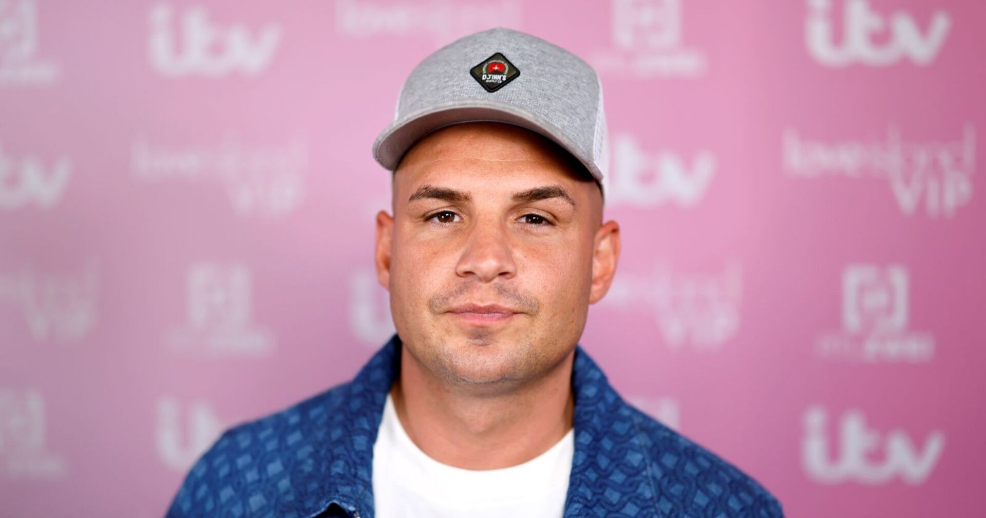 Pietro Lombardi  mit ernstem Gesichtsausdruck