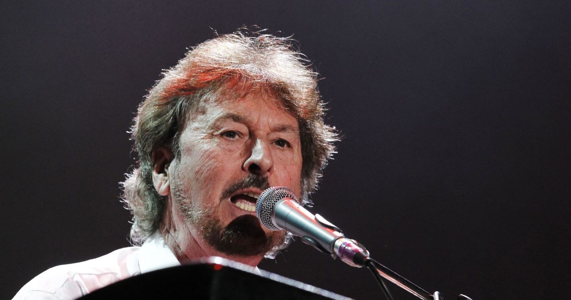 Der Gründer, Sänger und Musiker der Rockband Supertramp, Rick Davies, tritt am 18. Oktober 2010 im Rahmen der „70-10“-Tour zusammen mit mehreren Bandmitgliedern im Konzertsaal Bercy POPB in Paris auf