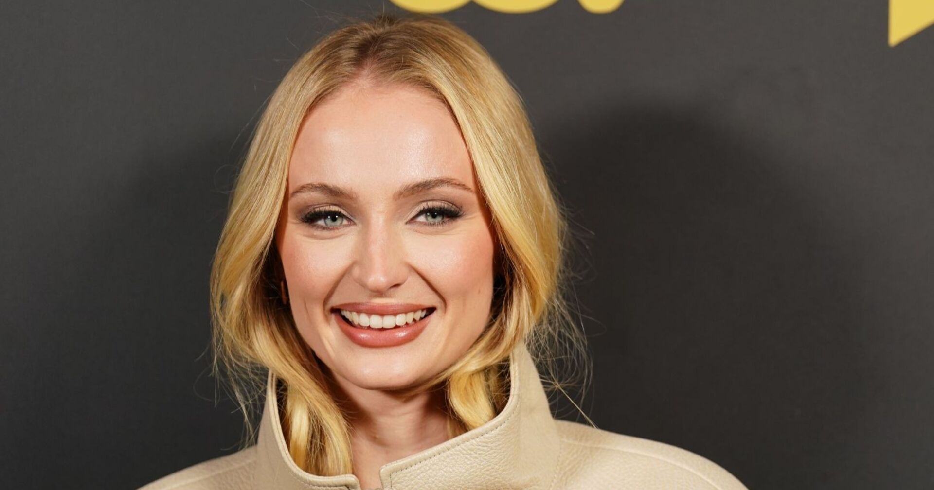 Sophie Turner auf einer Premiere einer britischen Serie