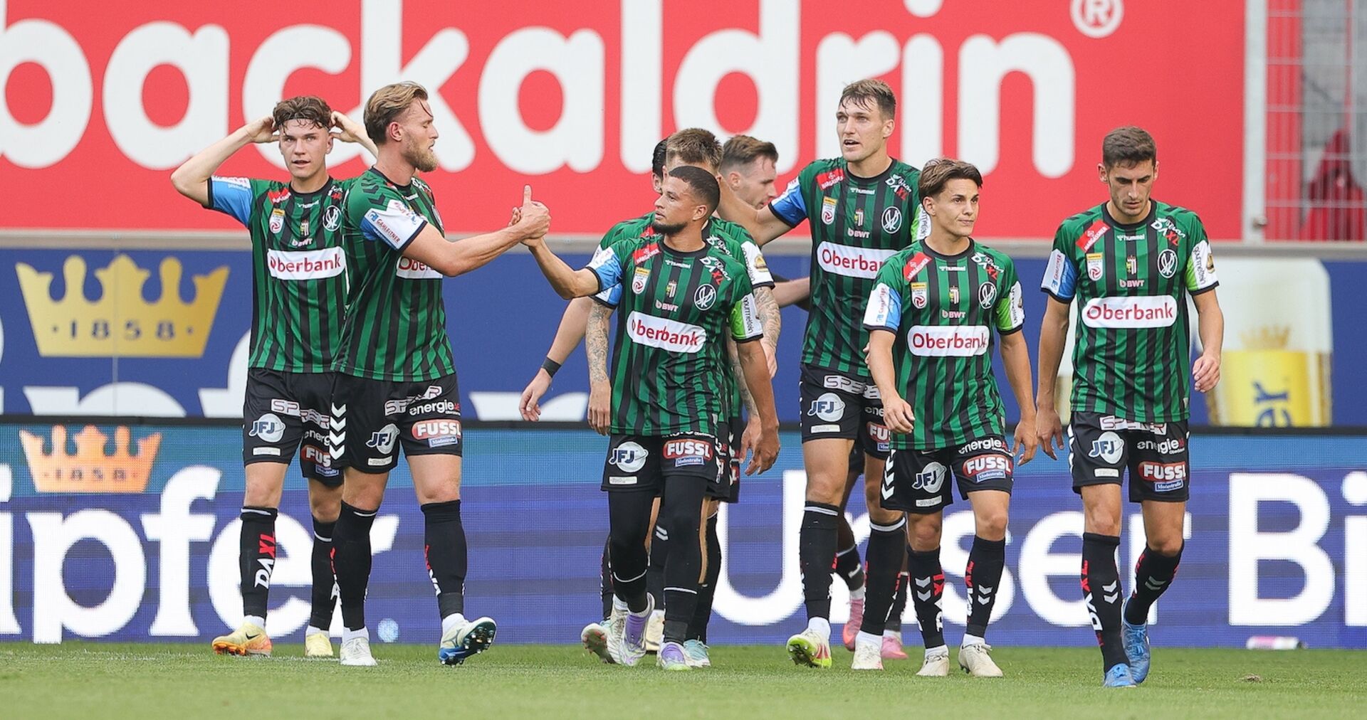 Eine Corona-Welle legt die SV Ried lahm und sorgt für große Personalsorgen.