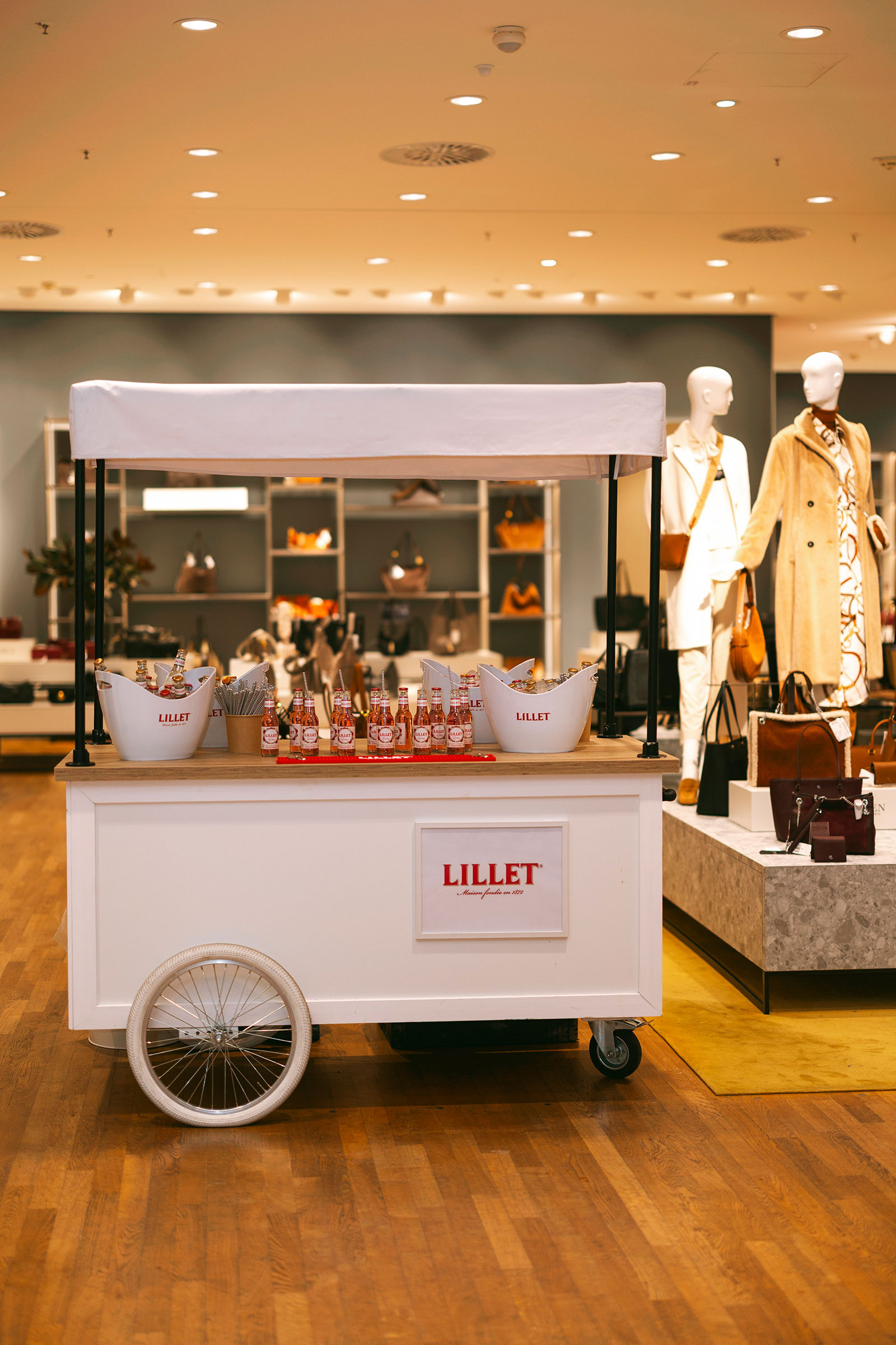 Lillet Bar | Credit: Peek &amp; Cloppenburg/Katharina Schiffl