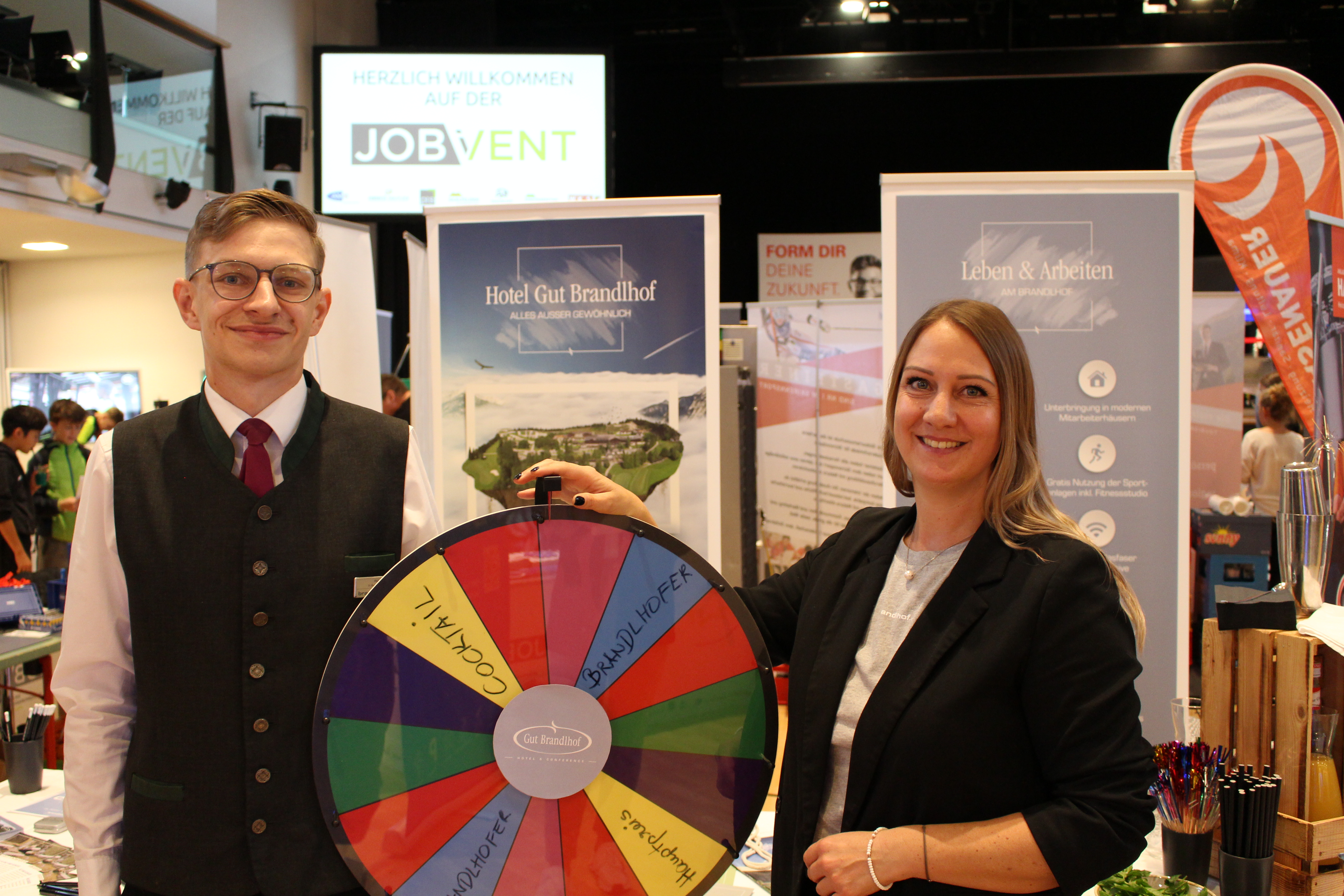 Hotel Gut Brandlhof, Saalfelden: Phil Dobberstein und Christina Haslinger.