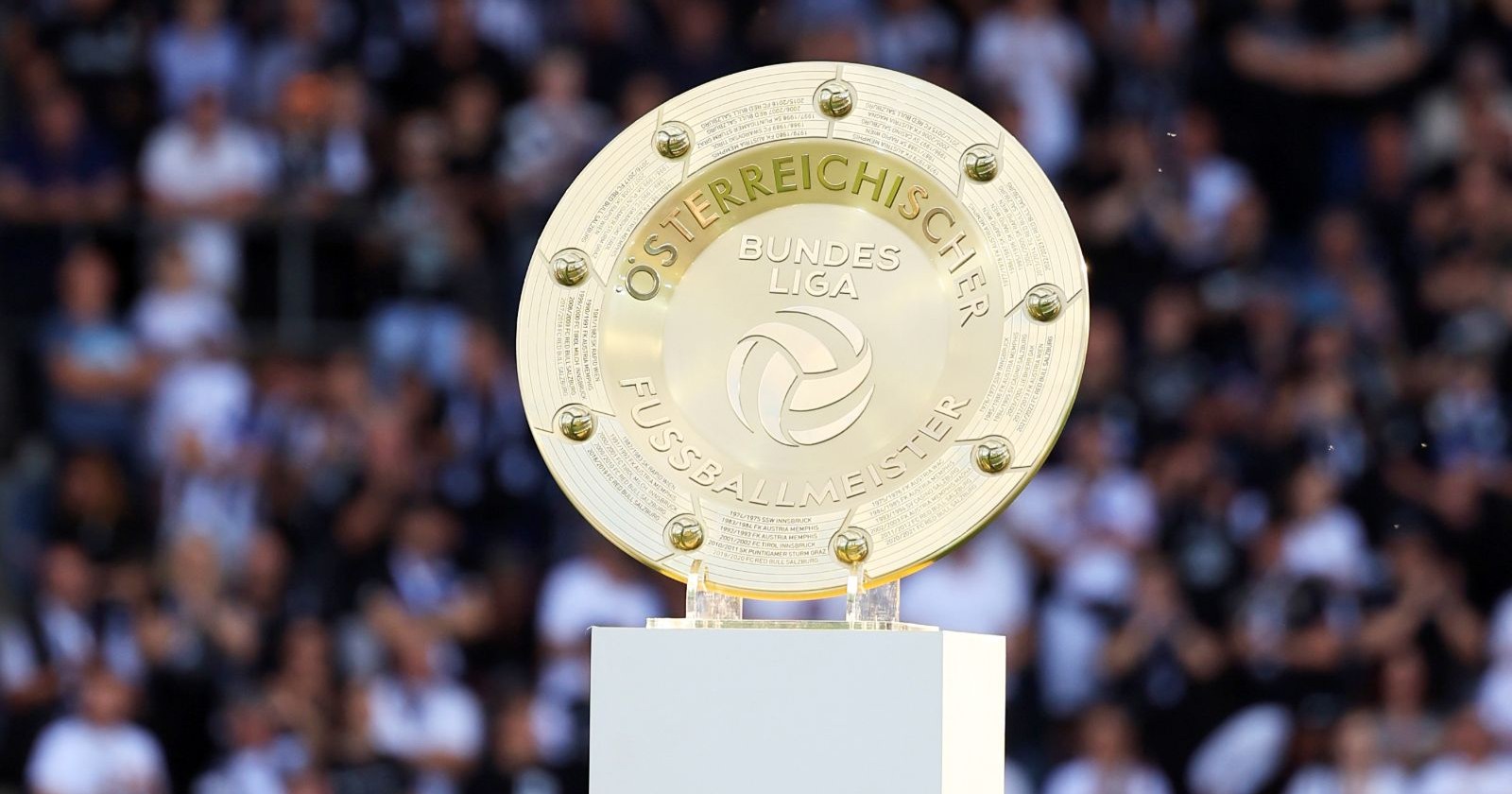 Meisterschale der österreichischen Bundesliga in der Merkur-Arena in Graz