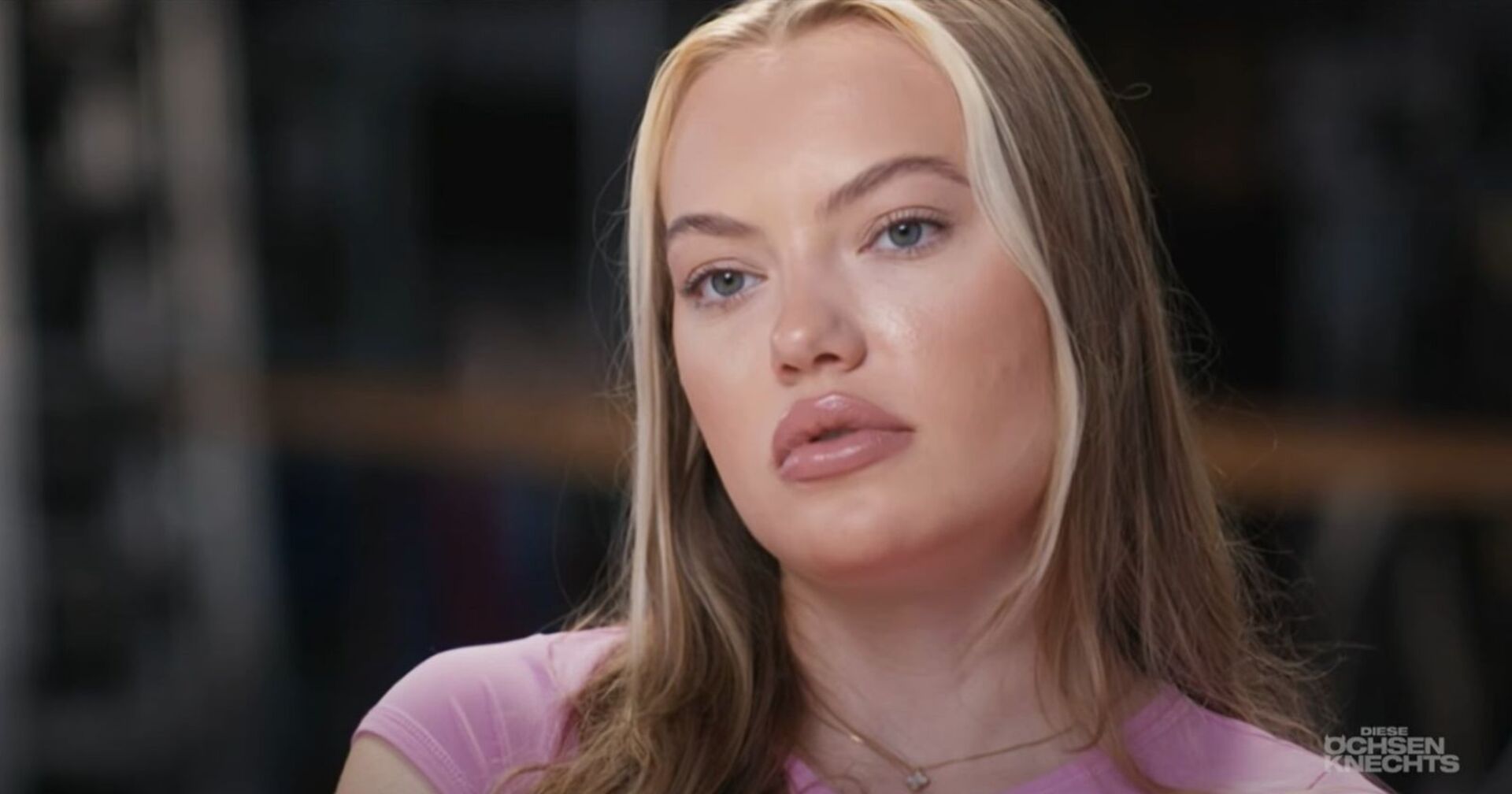 Cheyenne Ochsenknecht mit ernstem Gesichtsausdruck