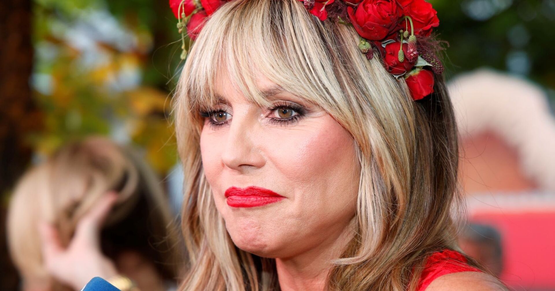 Heidi Klum mit rotem Lippenstift