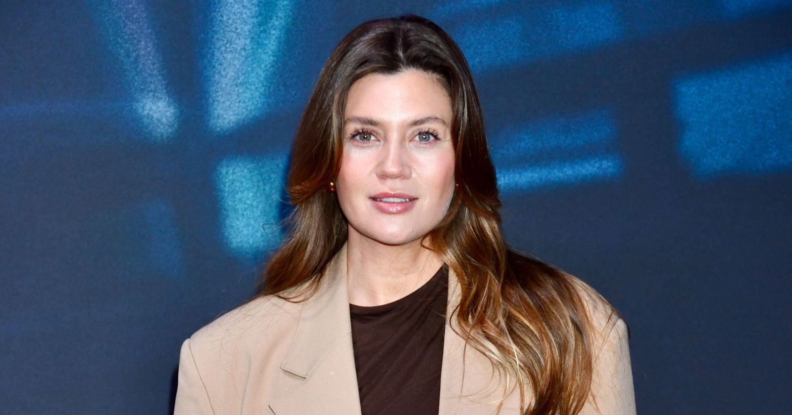 Nadine Klein im Sakko