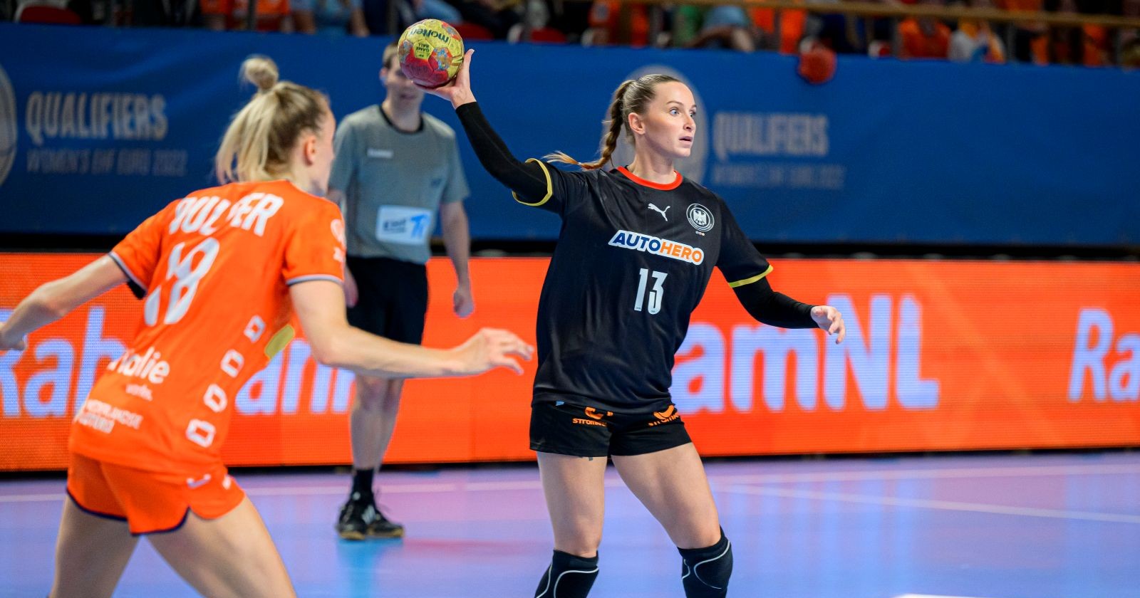 Silje Brøns Petersen im Trikot des deutschen Handball-Bundesligisten TSV Metzingen