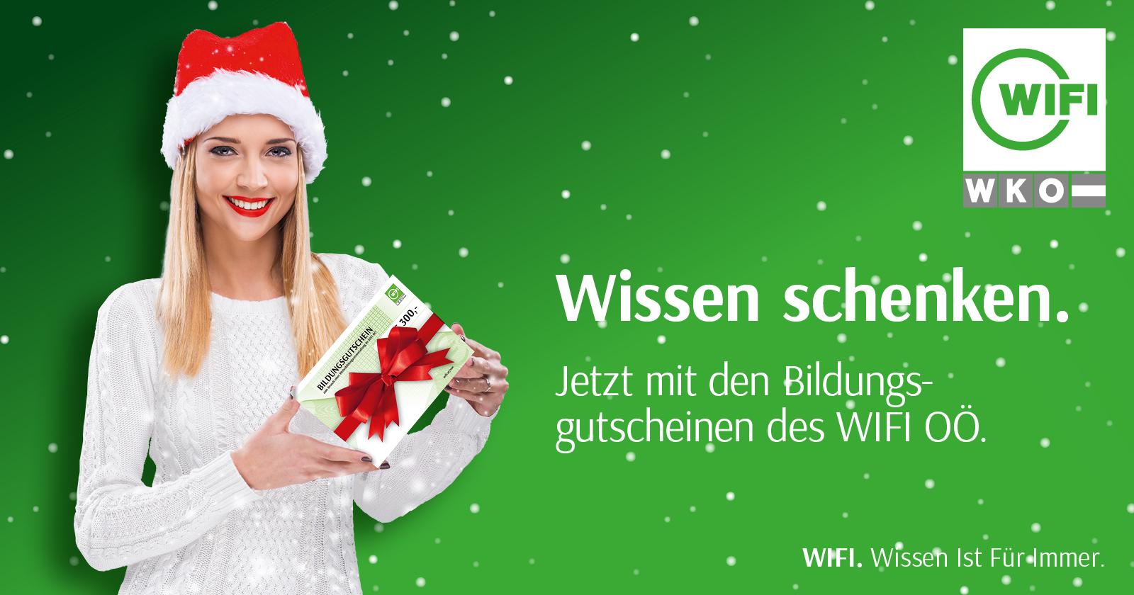 Frau mit Geschenk in der Hand | Credit: WIFI OÖ GmbH