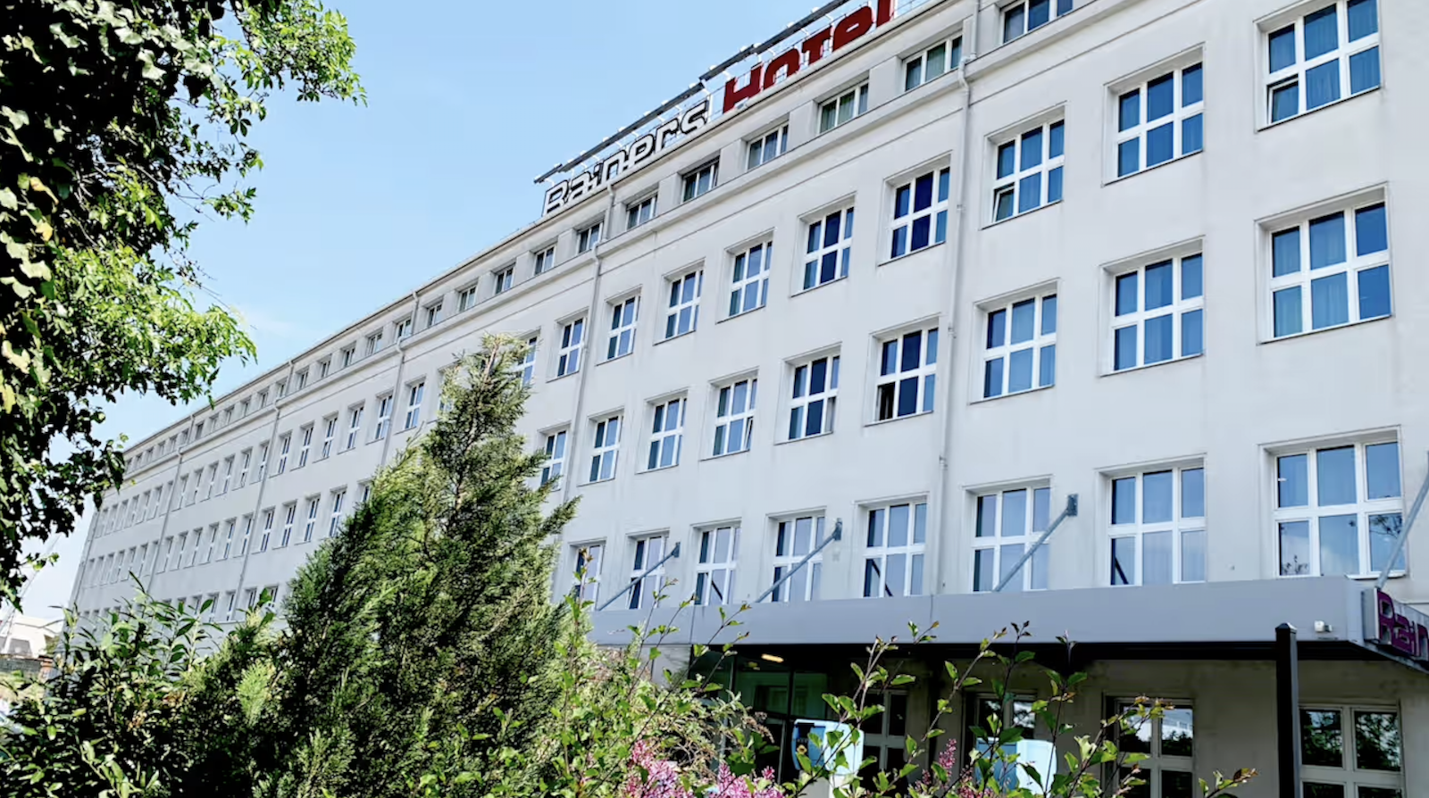 Außenansicht der Hotelfassade