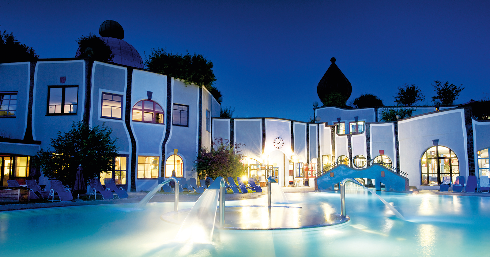 Bad Blumau von außen | Credit: Rogner Bad Blumau © Hundertwasser Architekturprojekt