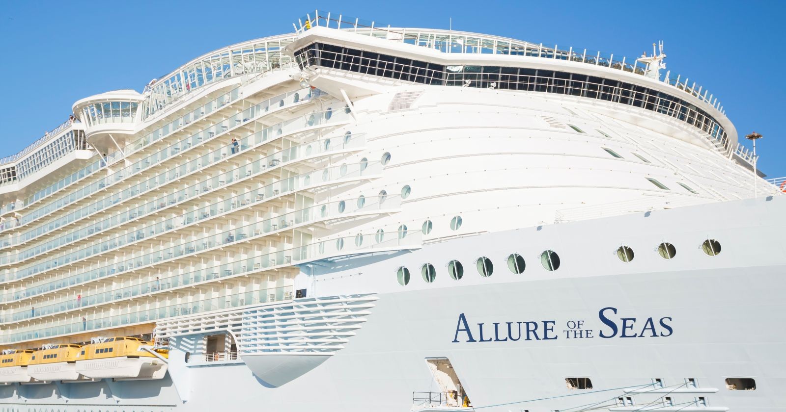 Allure Of The Seas Kreuzfahrtschiff im Hafen von Malaga im Jahr 2015