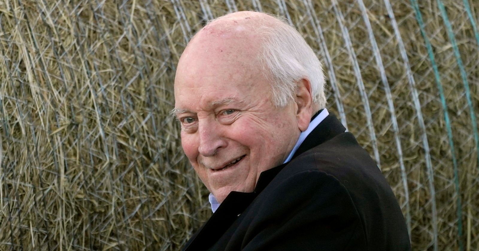 Dick Cheney, ehemaliger US-Vizepräsident, lächelt auf seiner Ranch in Wyoming – mächtigster Vizepräsident der US-Geschichte.