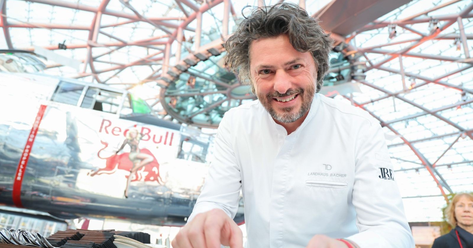 Thomas Dorfer lächelt