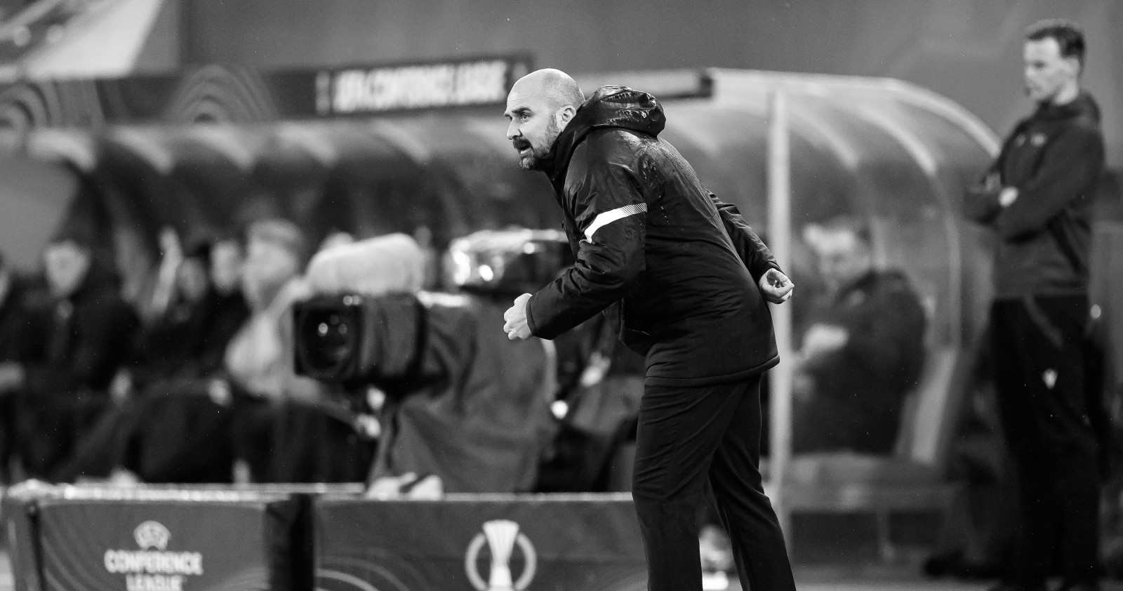 Trainer Mladen Zizovic (44) kollabierte während eines Spiels in Serbien.