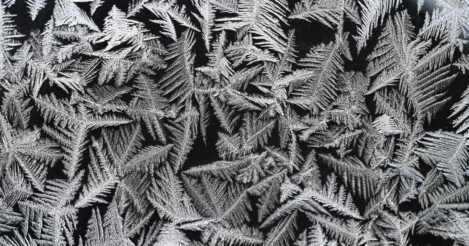 Eisflocken als Zeichen für frostige Kälte