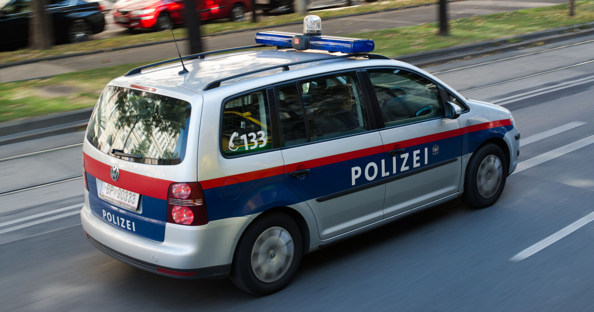 In Wolfsberg stürzte ein 56-jähriger Mann am Dienstagabend mit seinem E-Bike auf einer Gemeindestraße.