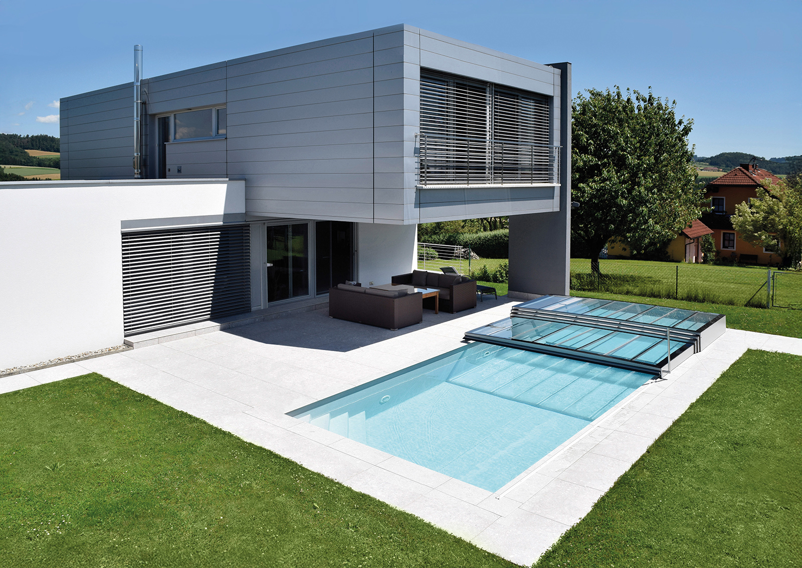 Outdoor-Pool | Credit: Delfin Wellness