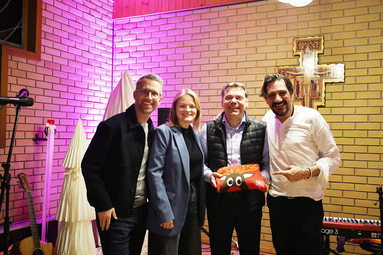 Gruppe an Frauen und Männern | Credit: TRL