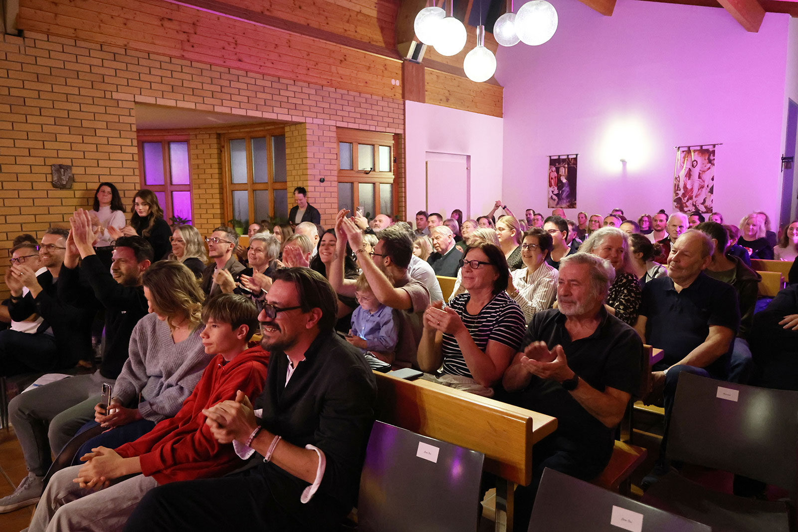 Publikum bei einem Konzert | Credit: TRL