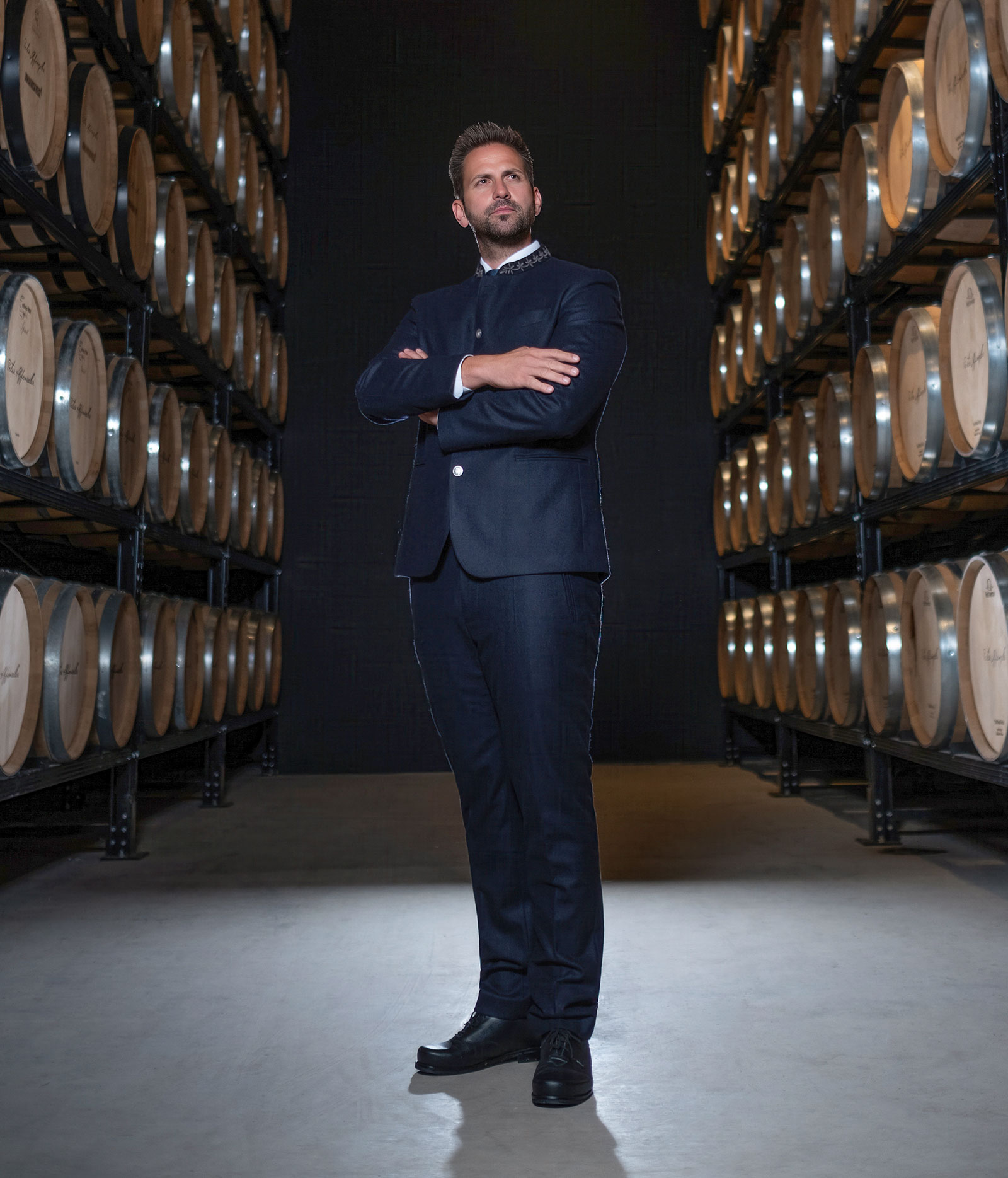 Thomas Affenzeller in blauer Tracht | Credit: Ines Thomsen