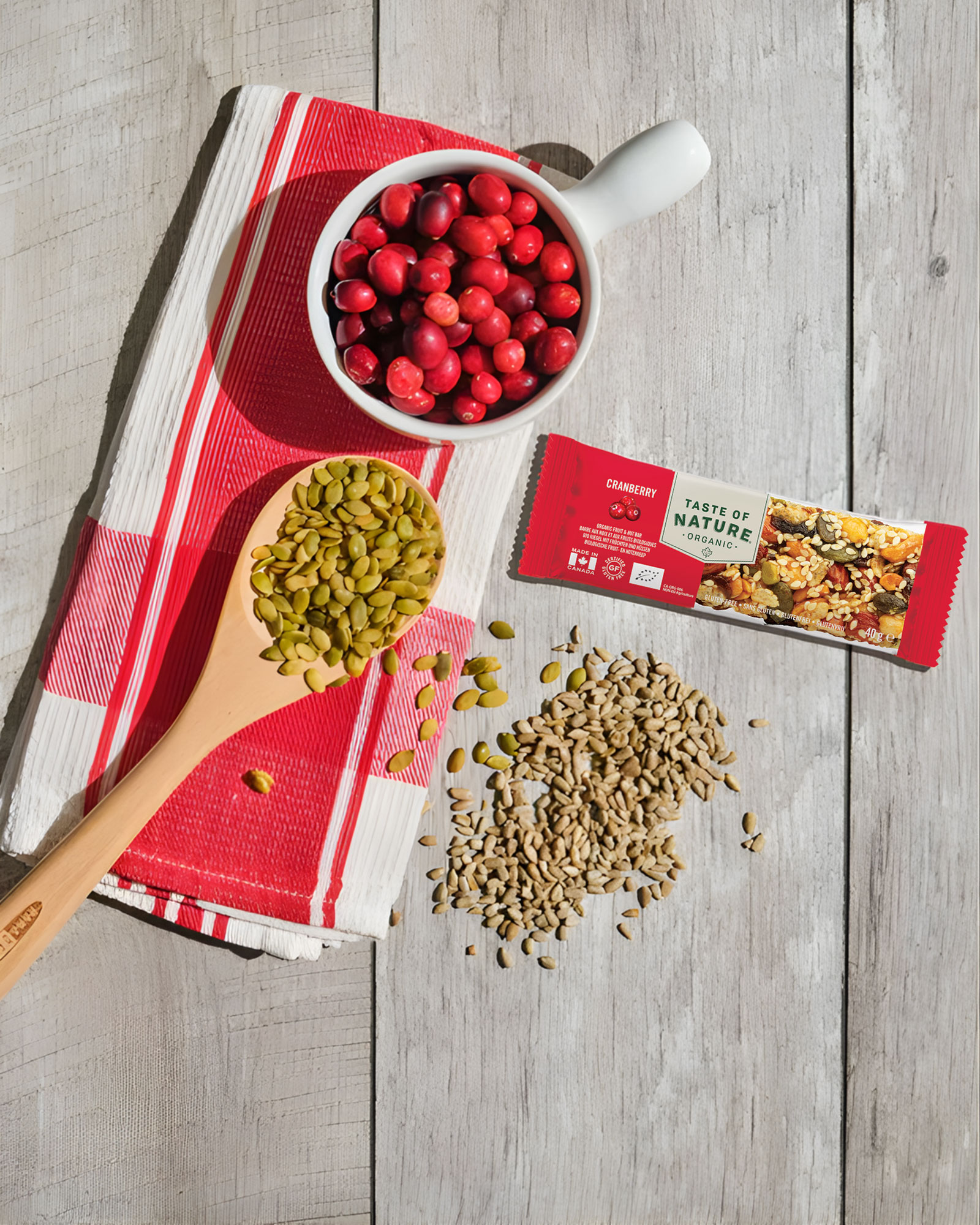 Taste of Nature Riegel in der Geschmacksrichtung Cranberry | Credit: Taste of Nature