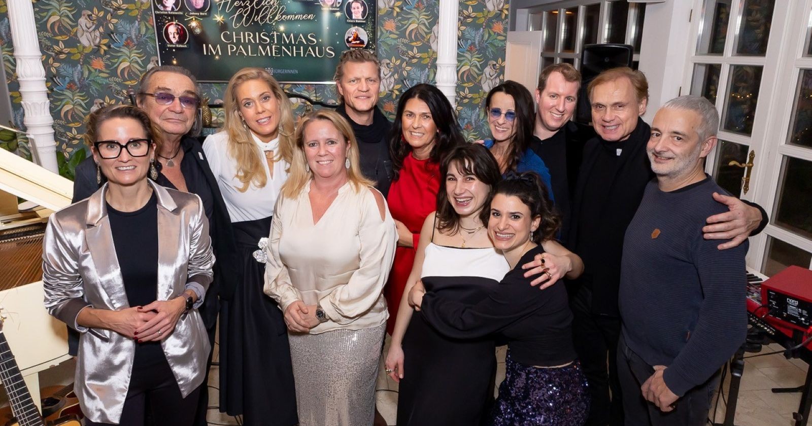 Gäste bei Christmas im Palmenhaus