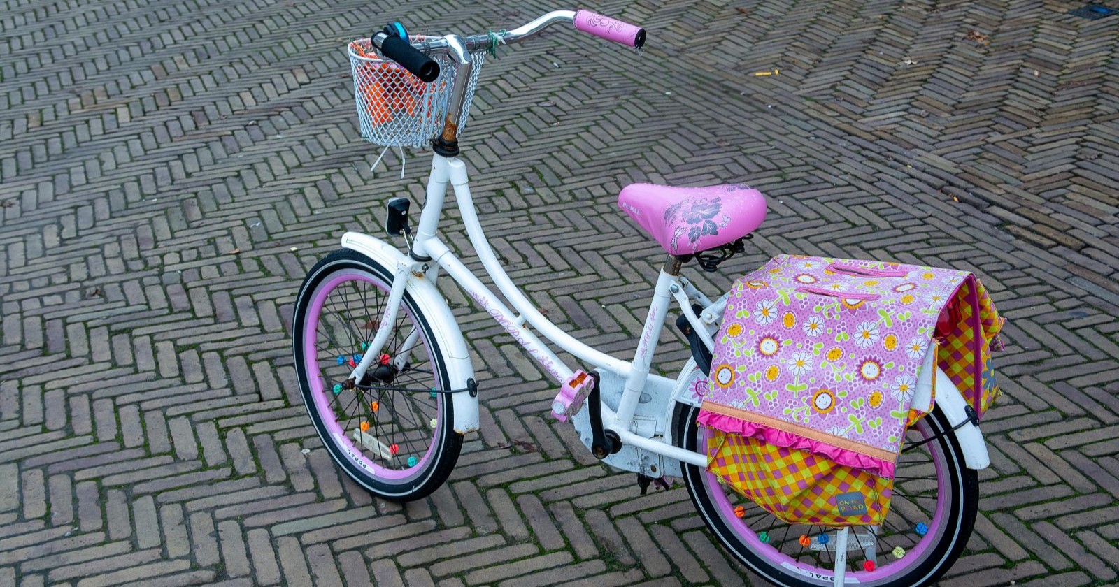 rosa Kinderfahrrad