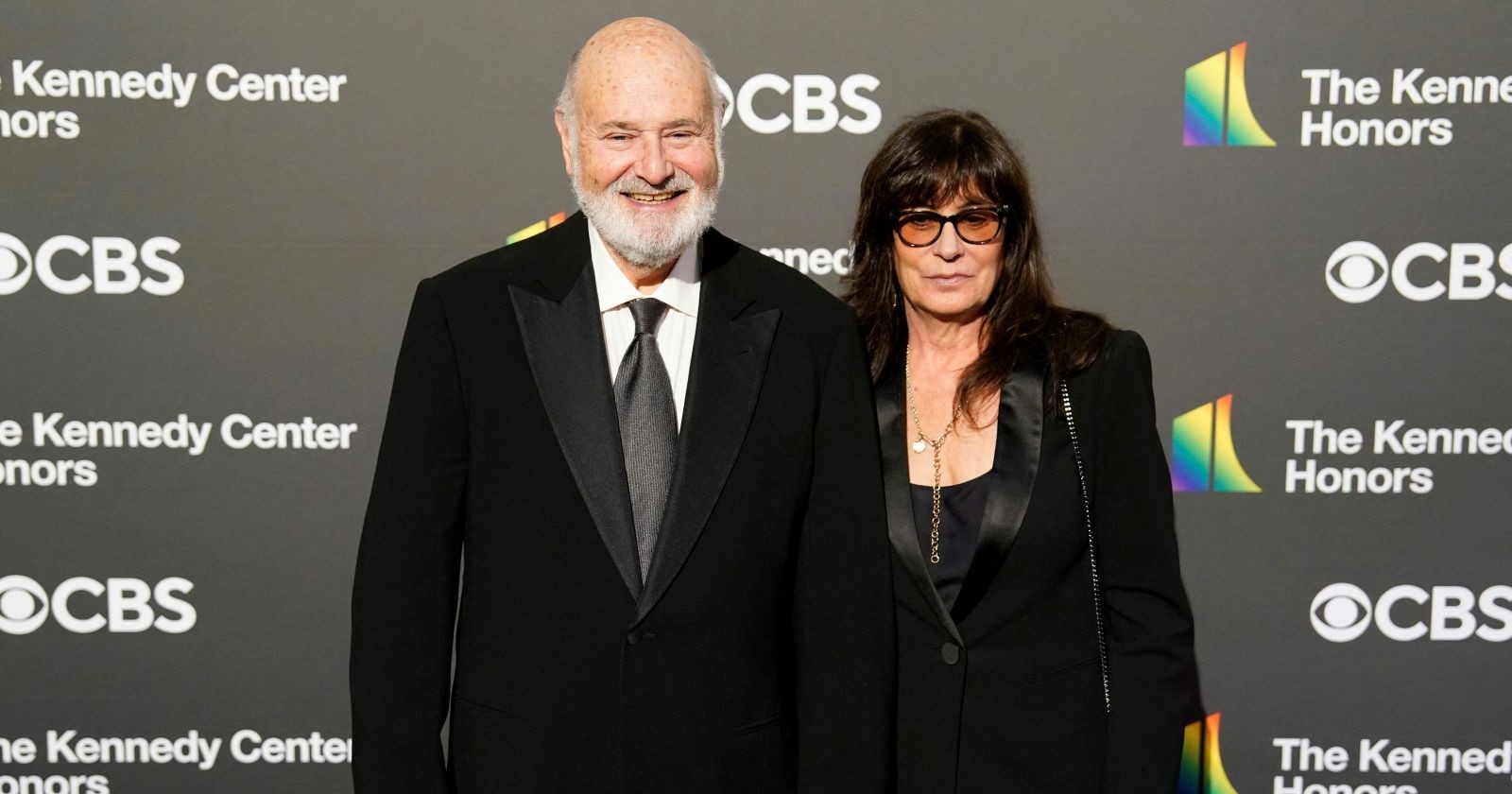 Rob Reiner und Ehefrau Michele Reiner halten Händchen