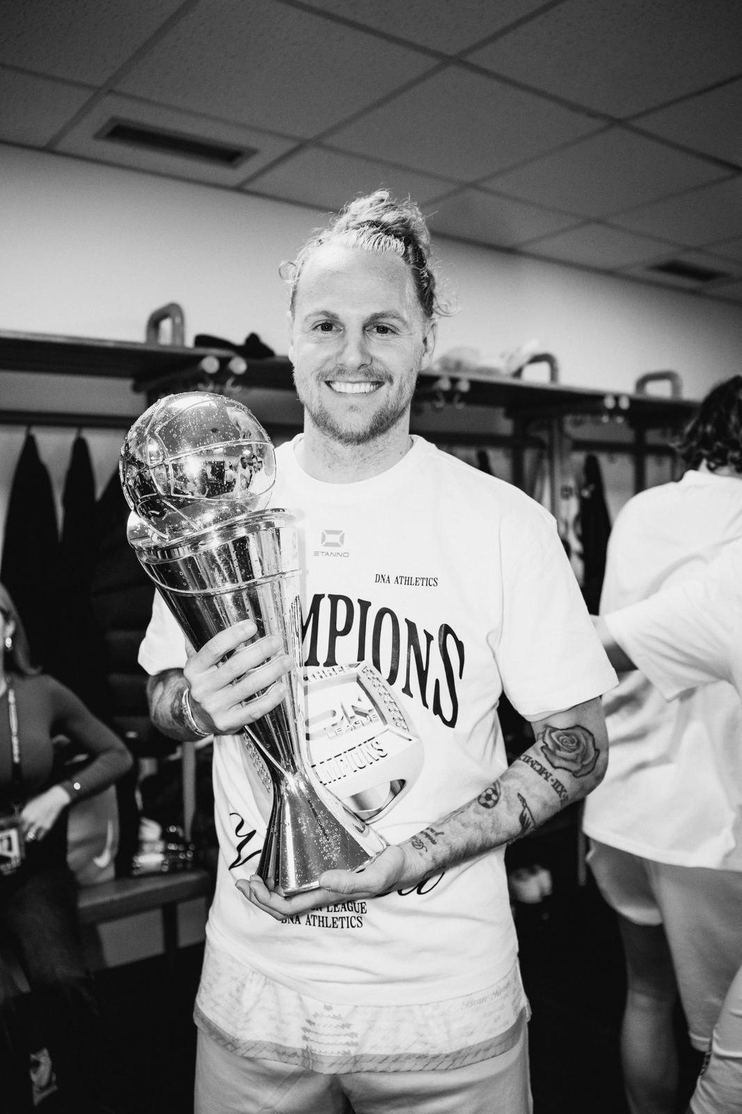 Stefan Federer in der Kabine nach dem Finalspiel in Wien.