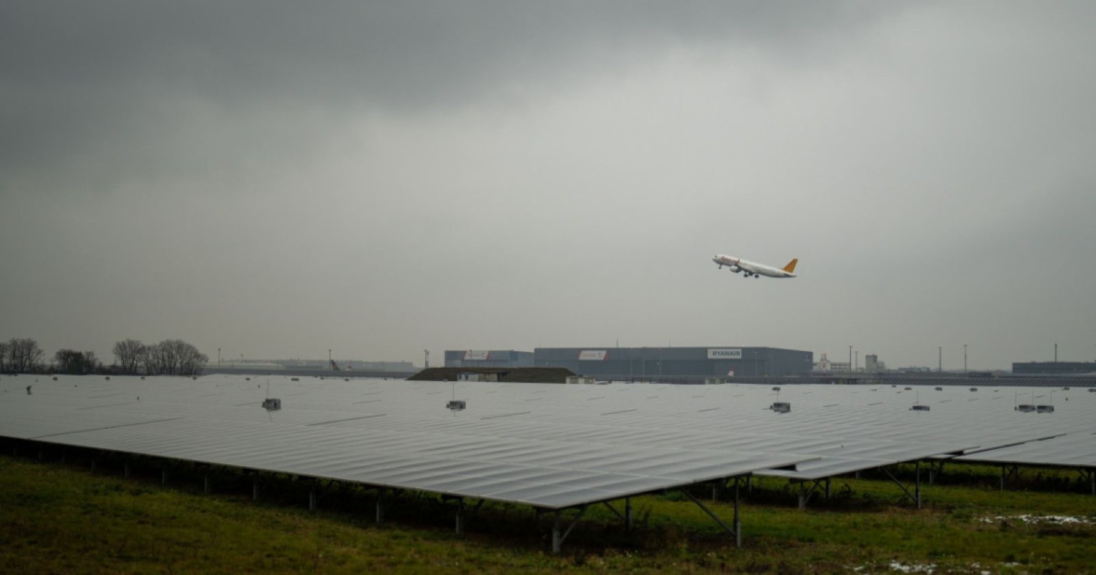 Flughafen Wien bewölkt