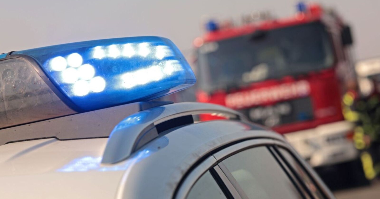 Polizei und Feuerwehrauto