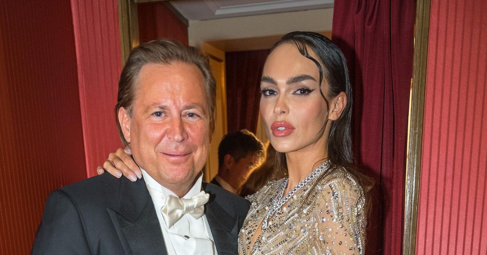 Eleganter Auftritt beim Opernball: Helmut Essl und Ehefrau Ivana Essl zeigen sich  gemeinsam in der Öffentlichkeit.