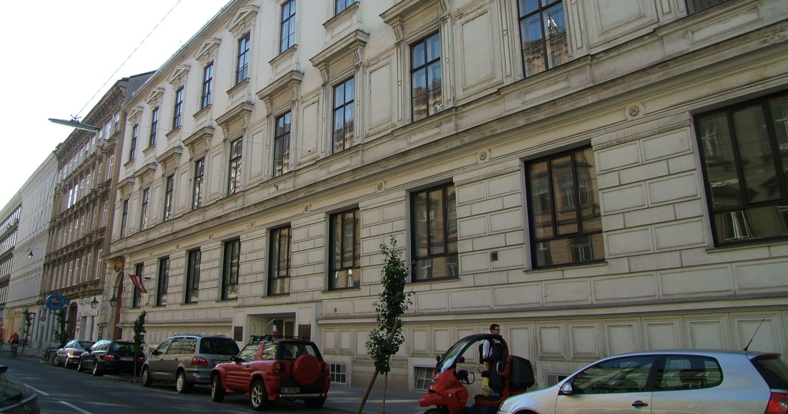 Außenansicht des Palais Festetics in der Berggasse