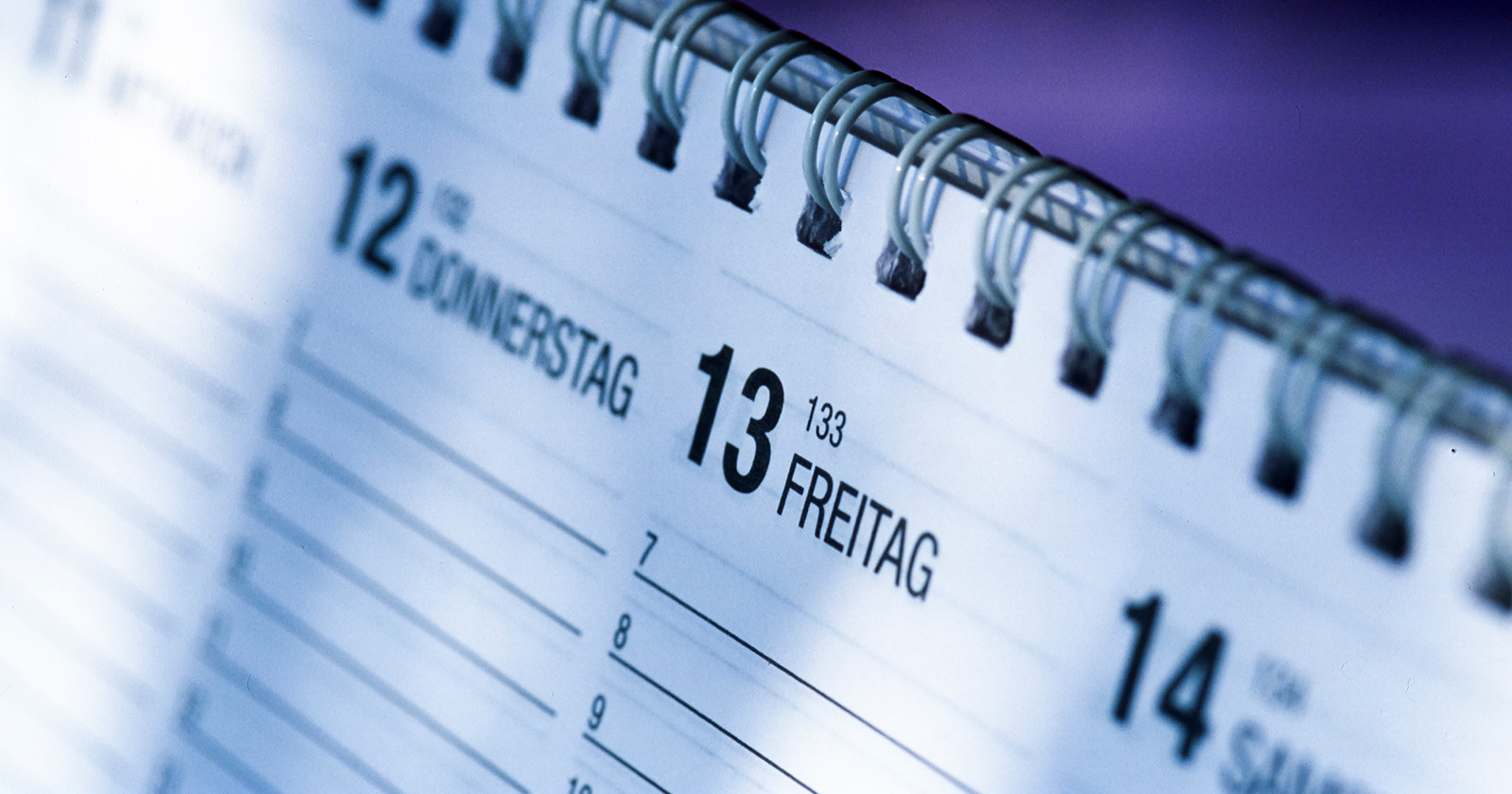 Kalender mit Freitag, dem 13. | Credit: iStock.com/Thomas Nuehnen