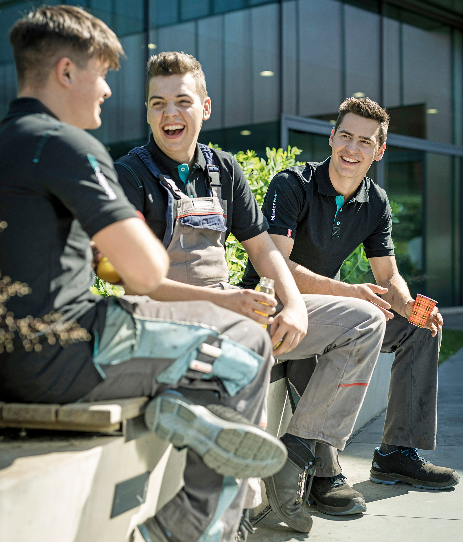 Lehrlinge bei der gemeinsamen Pause | Credit: Binder + Co