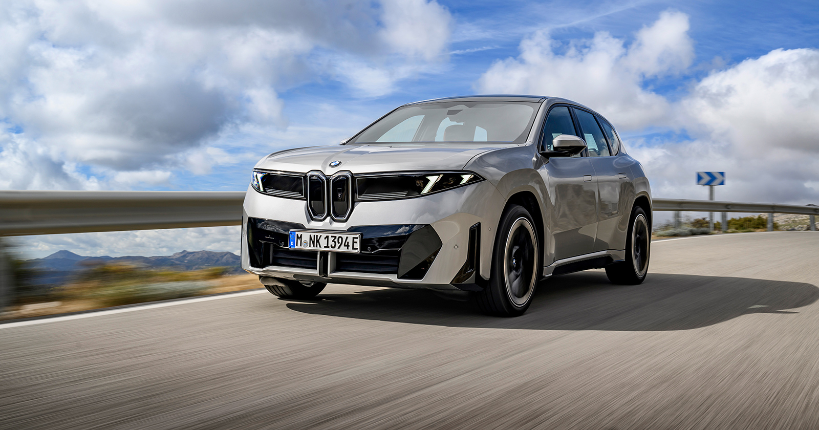 Der BMW iX3 in Fahrt | Credit: BMW