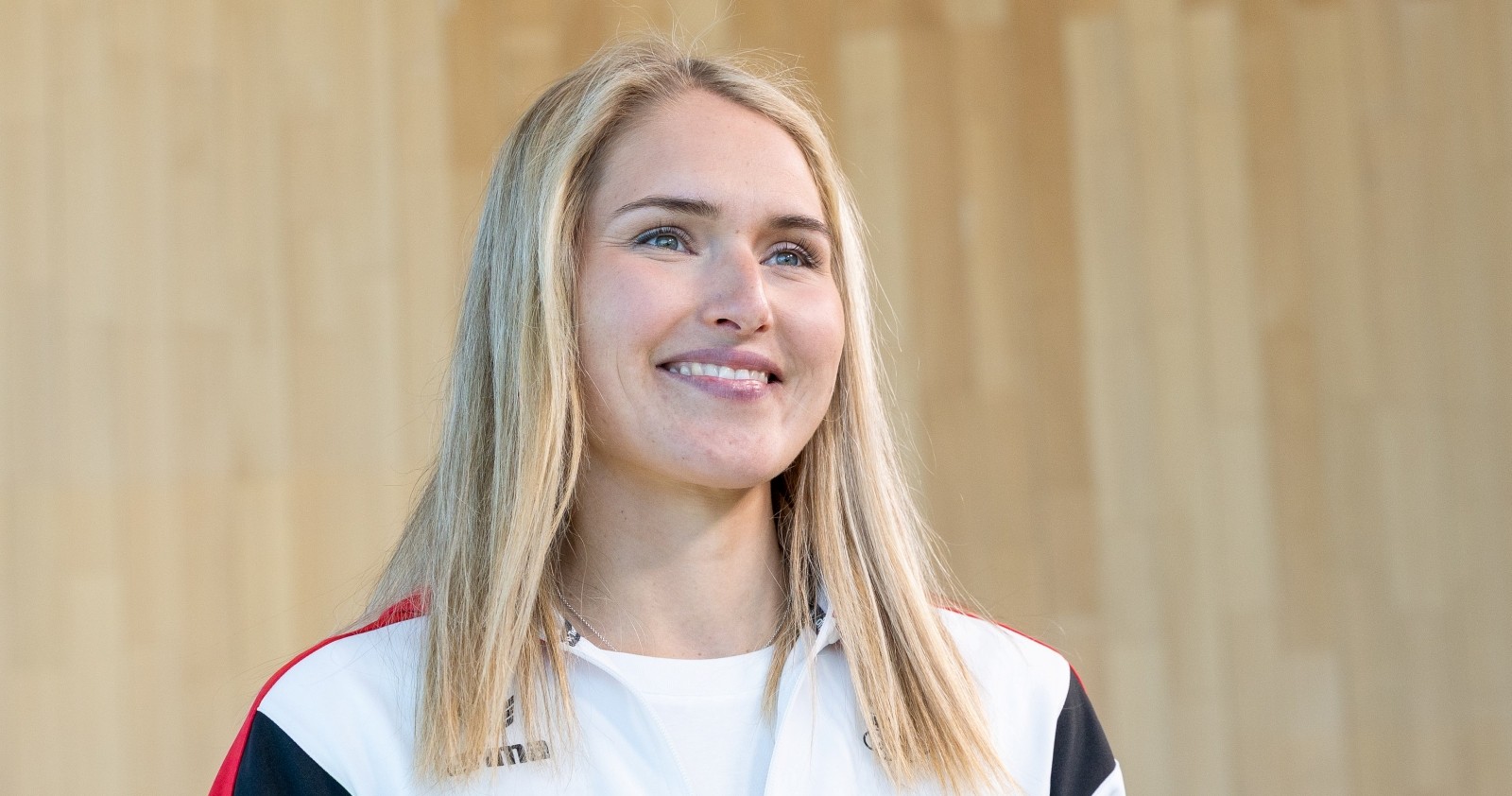 Johanna Hiemer ist zweifache Mutter und zählt zur Weltspitze im Skibergsteigen.