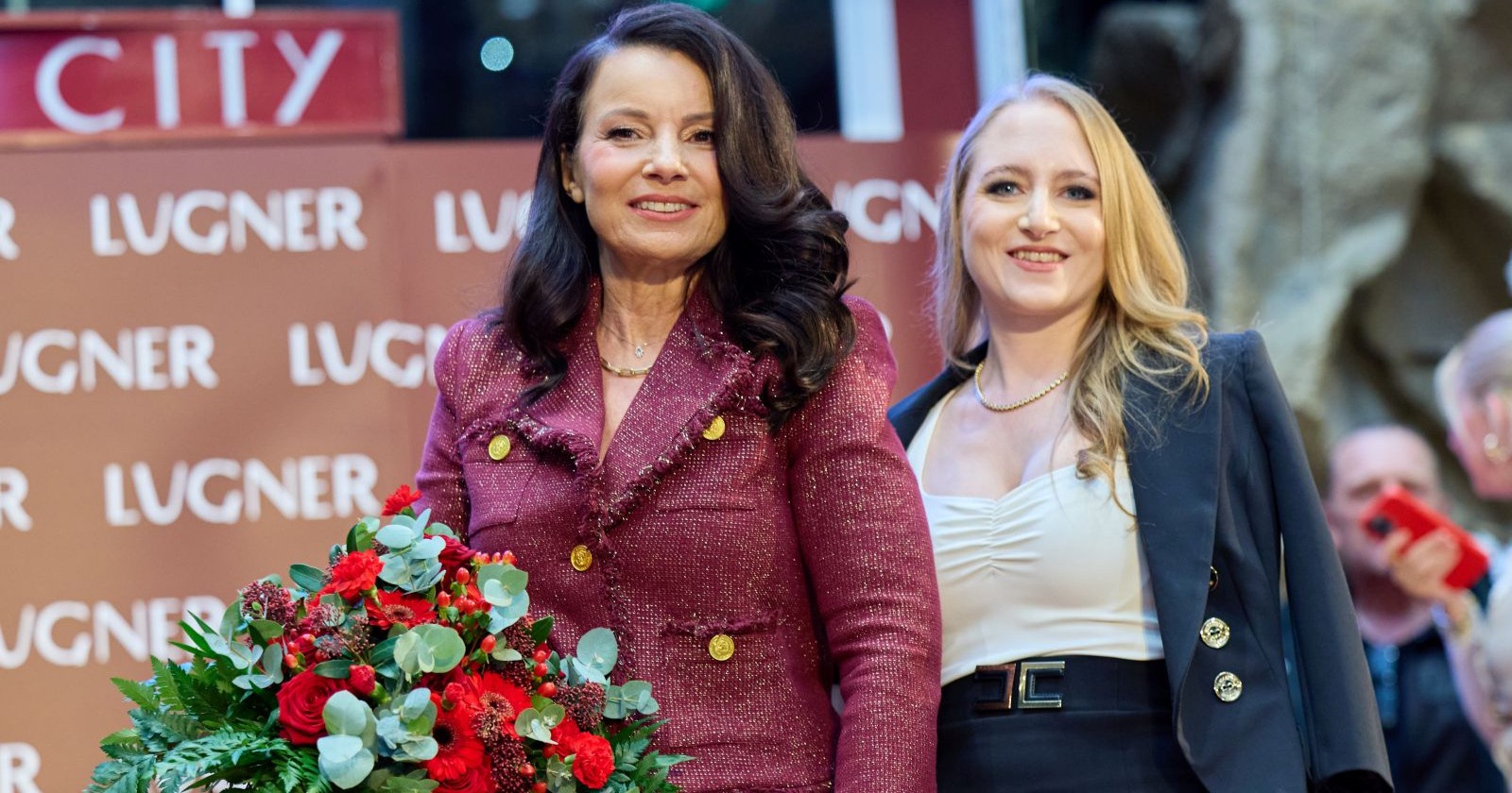 Jacky Lugner hat Fran Drescher zum Opernball empfangen/ Jacky Lugner und Fran Drescher