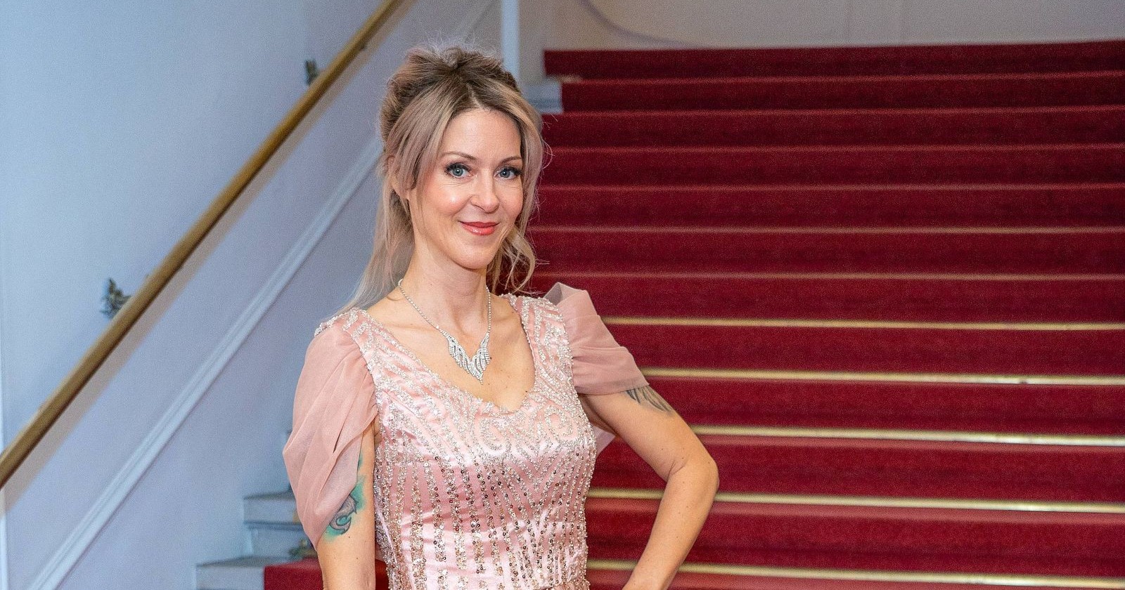 Simone Lugner mit blassrosa Kleid/ Simone Lugner spricht über ihren Beziehungsstatus