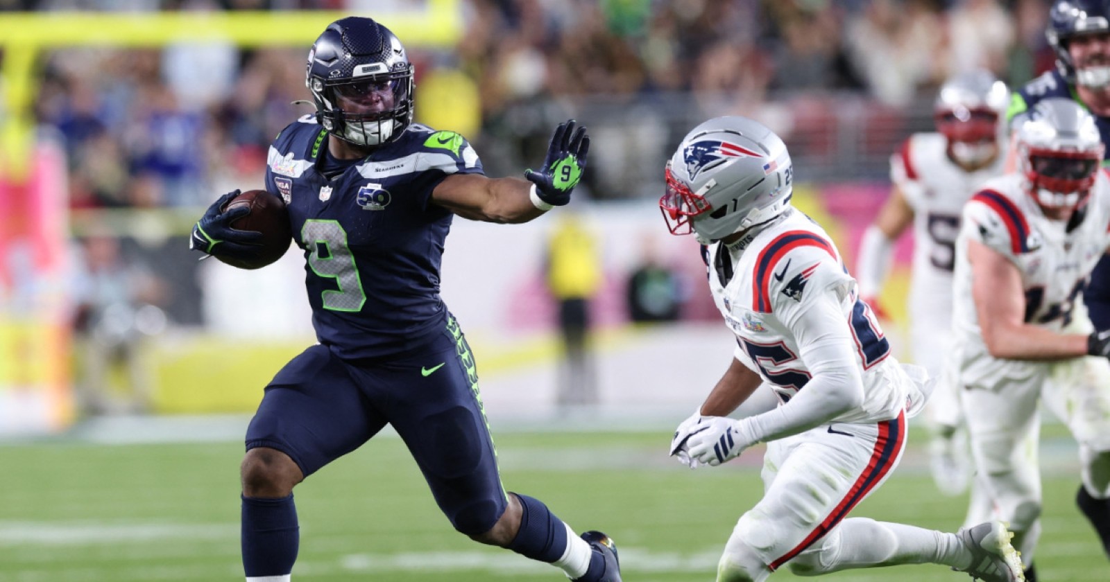 Super Bowl 2026: Seahawks-Defensive stoppt die Patriots.