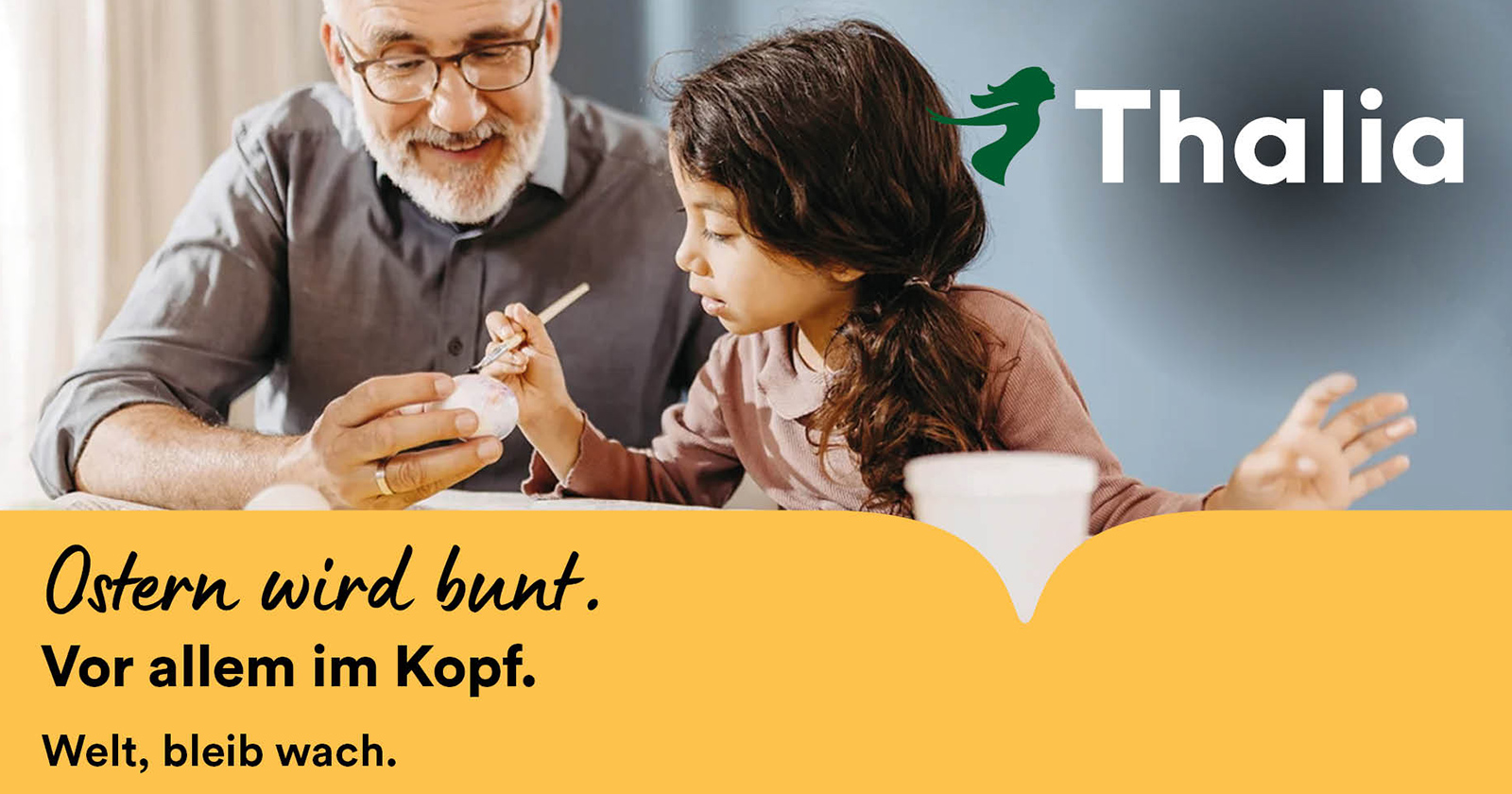 Junges Mädchen mit Großvater beim Bemalen von Ostereiern | Credit: Thalia