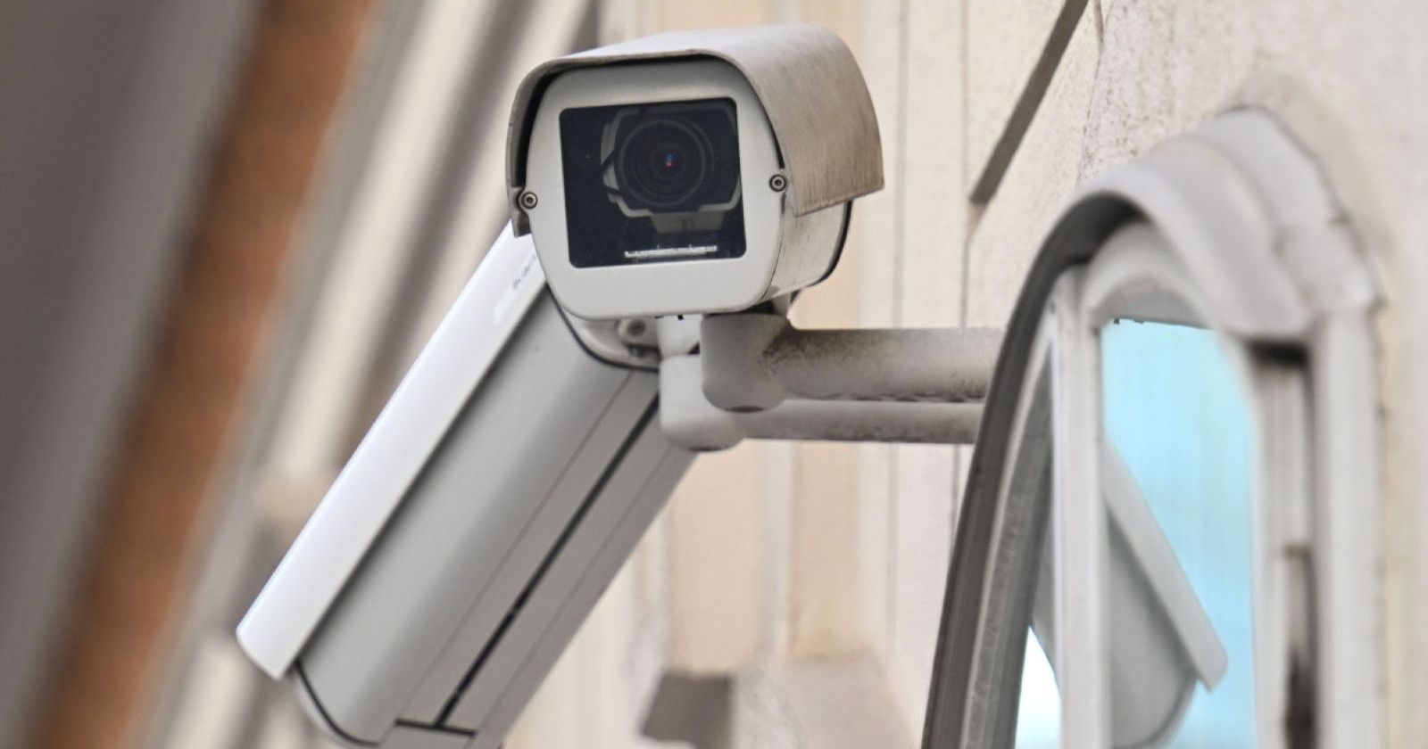 Überwachungskamera der Polizei in der Villacher Innenstadt zur Videoüberwachung öffentlicher Plätze wie Hauptplatz, Rathausplatz und Bahnhof.