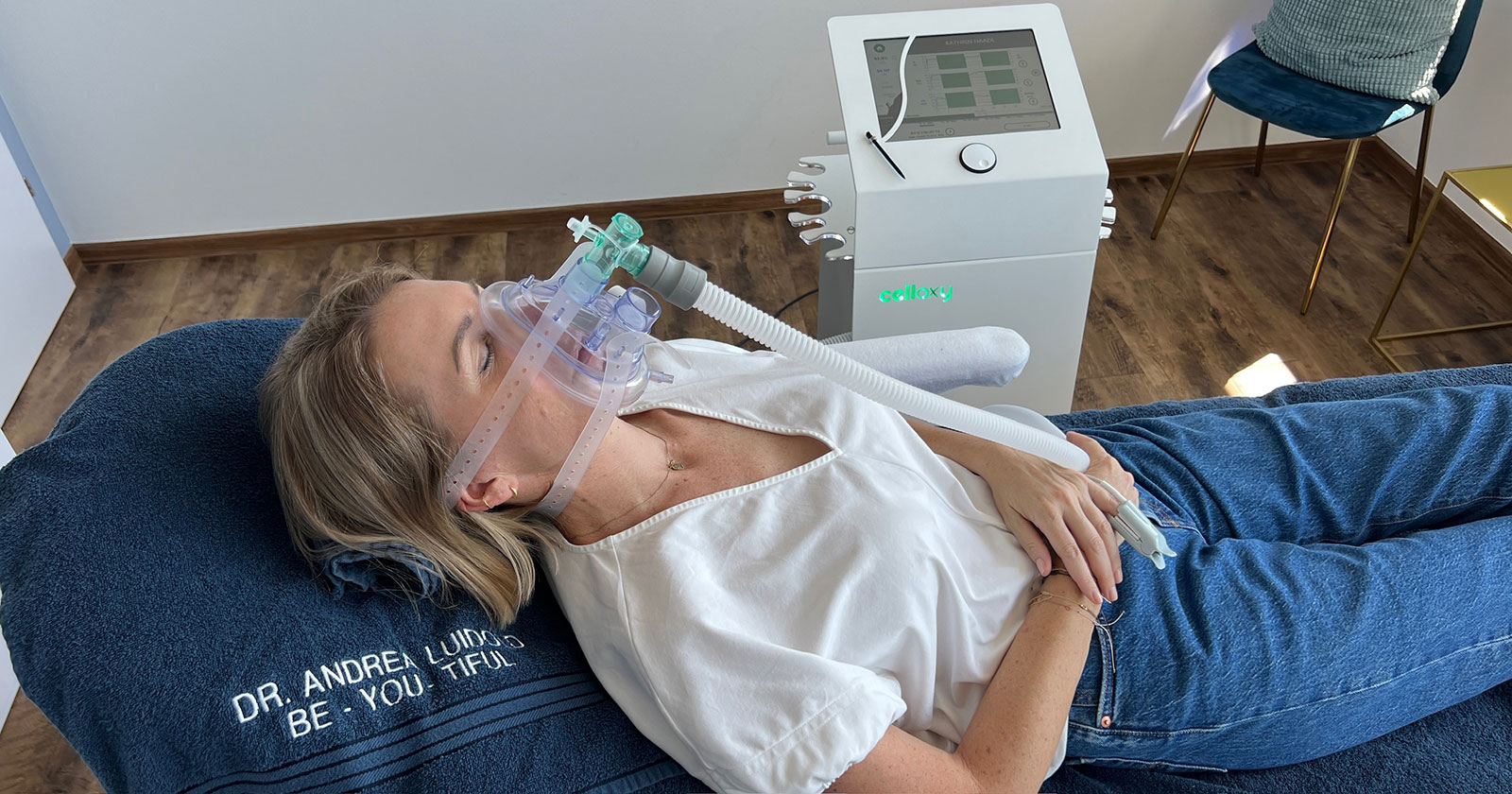 Frau beim Intervall-Hypoxie-Training | Credit: M. Schönbauer/D. Kern