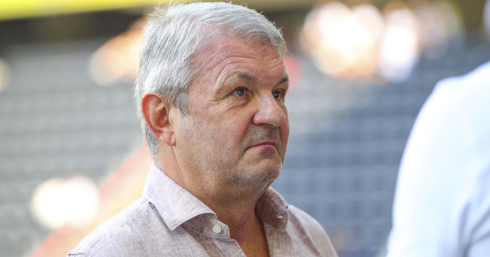 Austria-Investor Jürgen Werner im Stadion des LASK