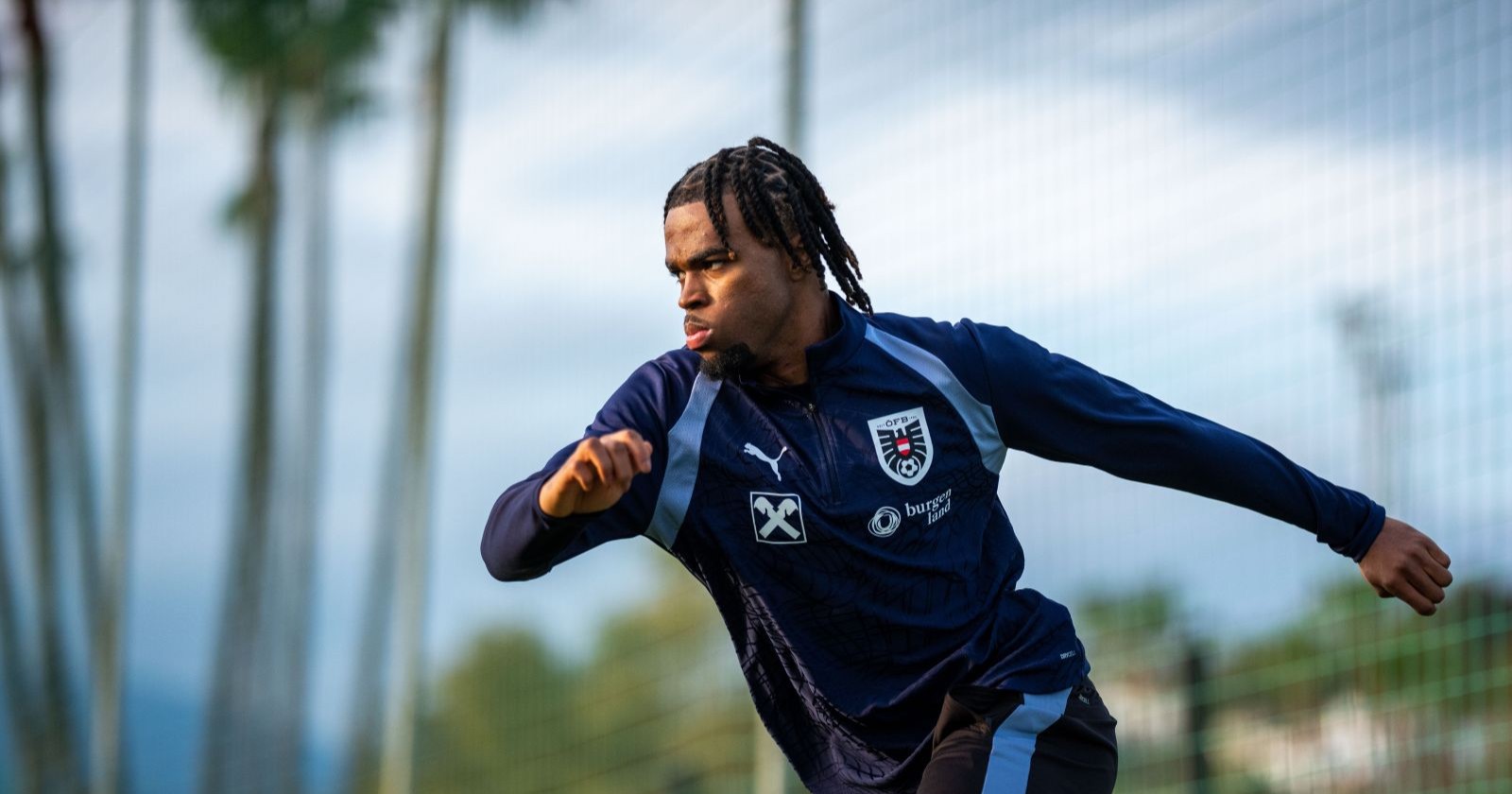 Carney Chukwuemeka beim ersten Training mit dem österreichischen Nationalteam in Marbella