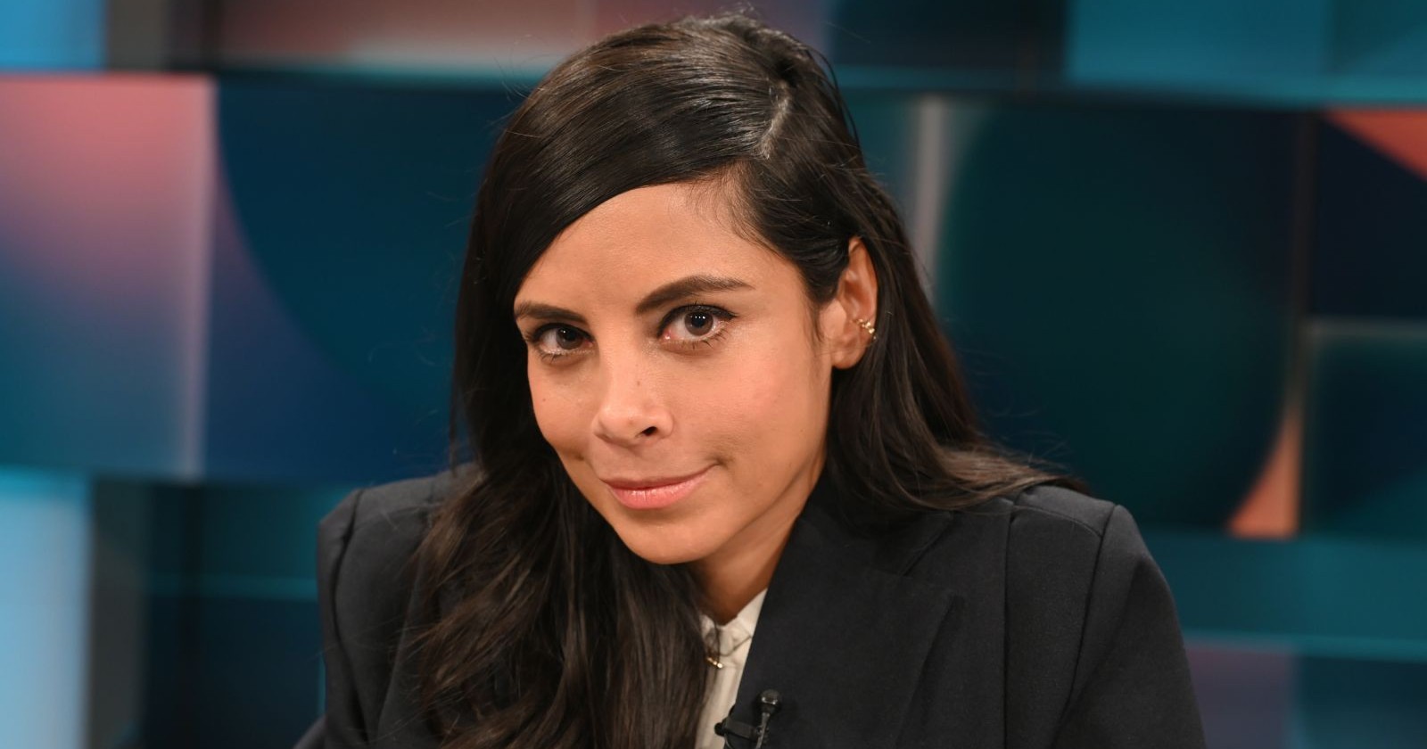 Collien Fernandes im Studio – Schauspielerin aus dem ZDF Traumschiff spricht über Osterfolge 2026 und Dreh in Island