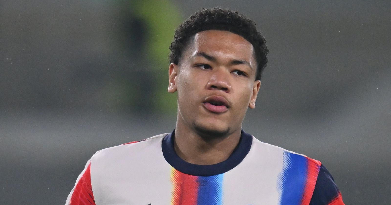 Leonard Prescott vom FC Bayern München während eines Spiels, der 16-jährige Torwart steht wegen Torwart-Notlage im Fokus